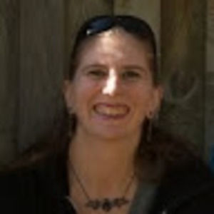 Meet your Posher, Lois